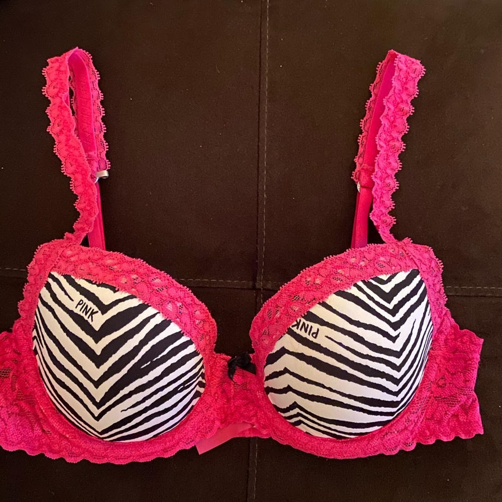 Victoria’s Secret Pink Lace Wing Demi Bra 34A